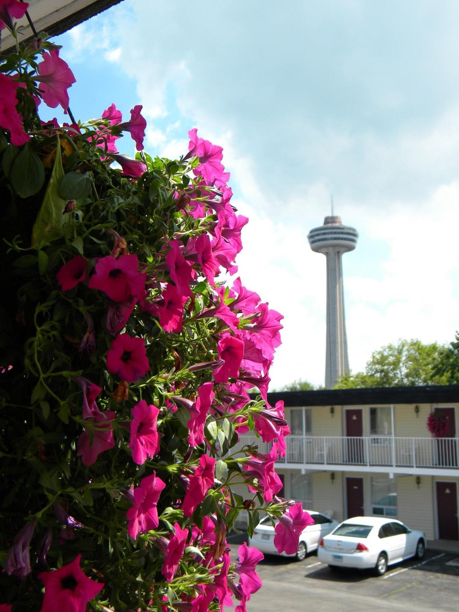 Fairway Inn By The Falls Καταρράκτες του Νιαγάρα Εξωτερικό φωτογραφία