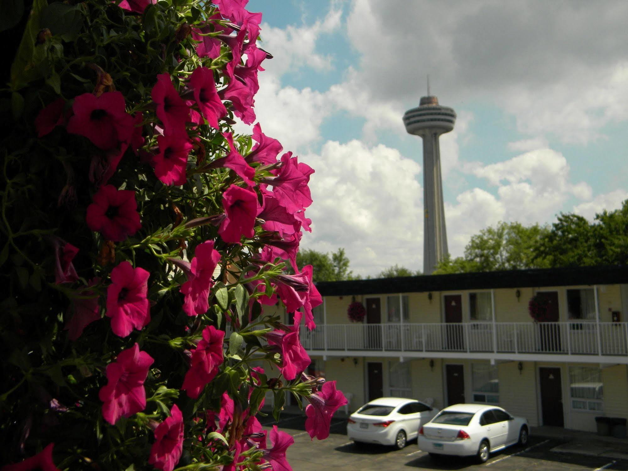Fairway Inn By The Falls Καταρράκτες του Νιαγάρα Εξωτερικό φωτογραφία