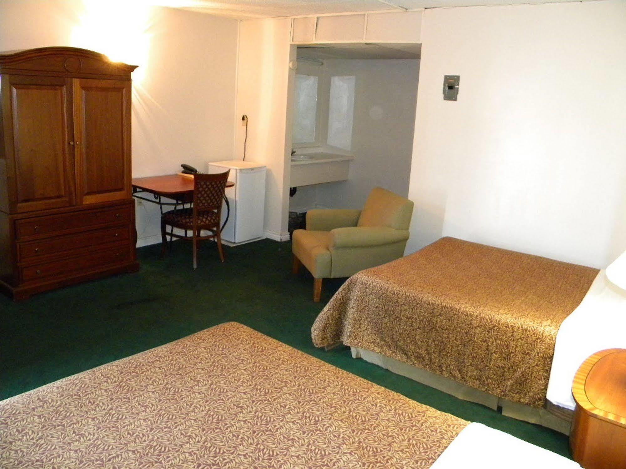 Fairway Inn By The Falls Καταρράκτες του Νιαγάρα Εξωτερικό φωτογραφία