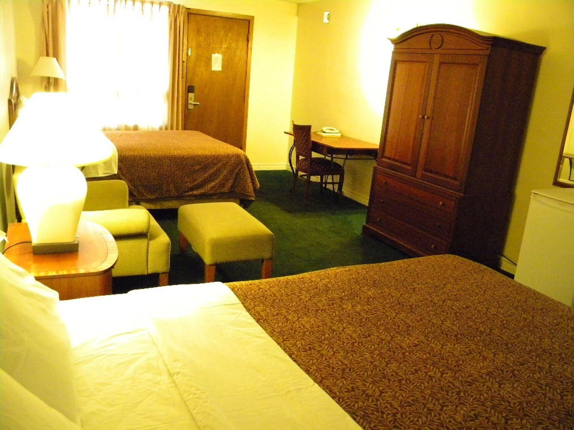Fairway Inn By The Falls Καταρράκτες του Νιαγάρα Εξωτερικό φωτογραφία