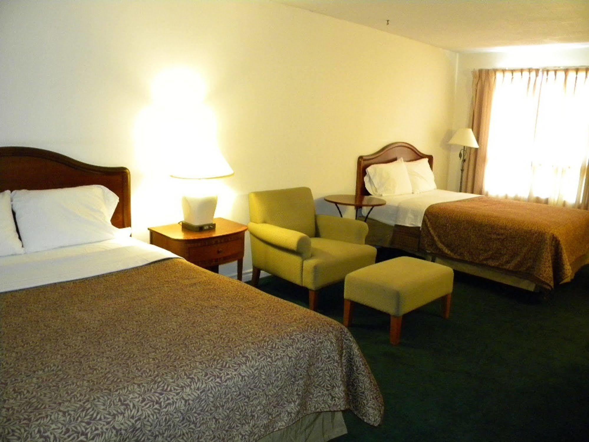 Fairway Inn By The Falls Καταρράκτες του Νιαγάρα Εξωτερικό φωτογραφία