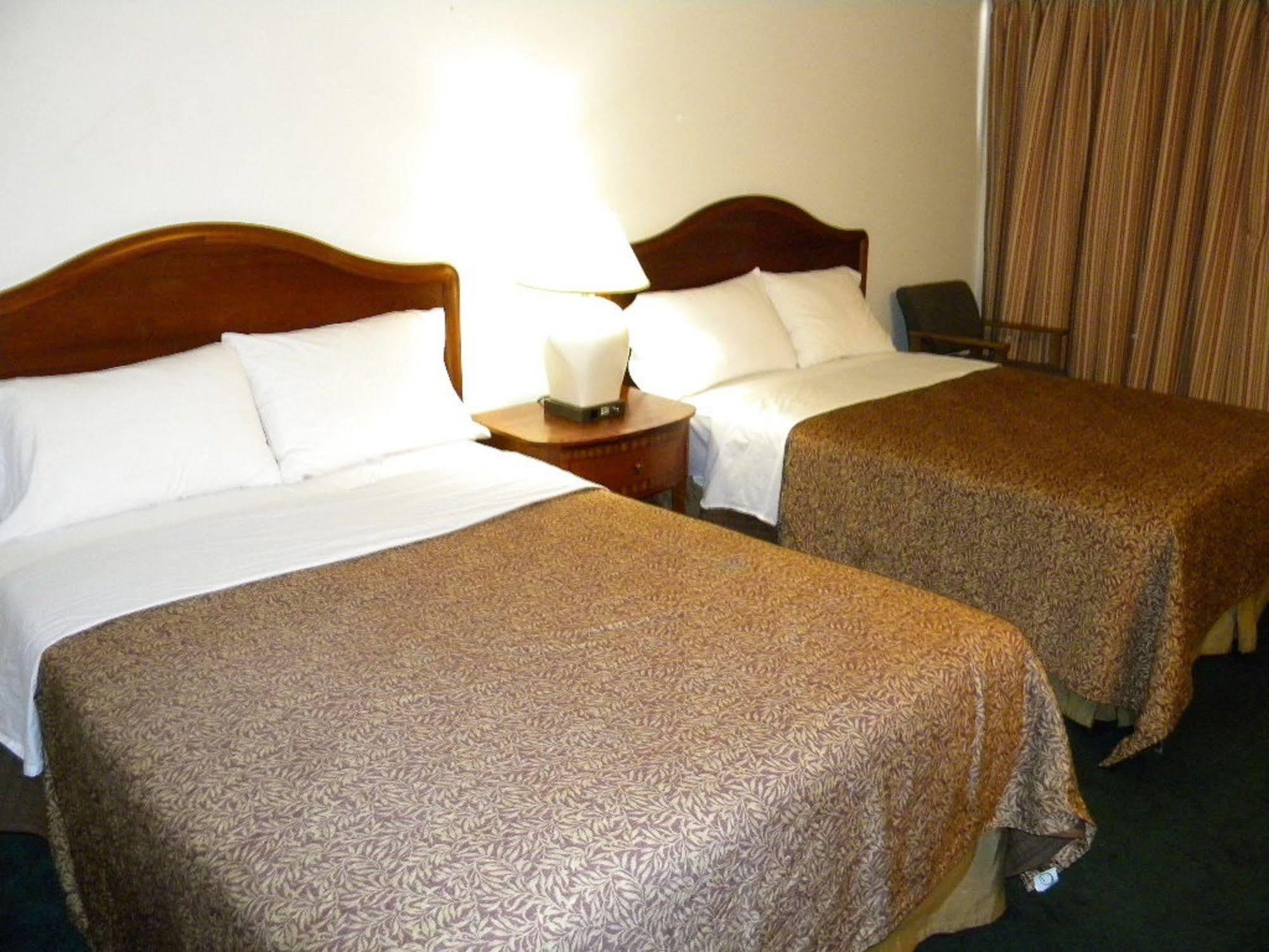Fairway Inn By The Falls Καταρράκτες του Νιαγάρα Εξωτερικό φωτογραφία